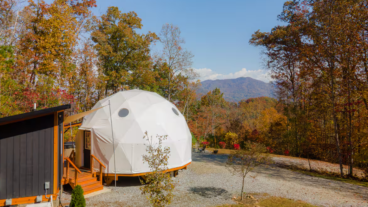 The “Smoky Mtn Dome” Airbnb in Whittier, NC.