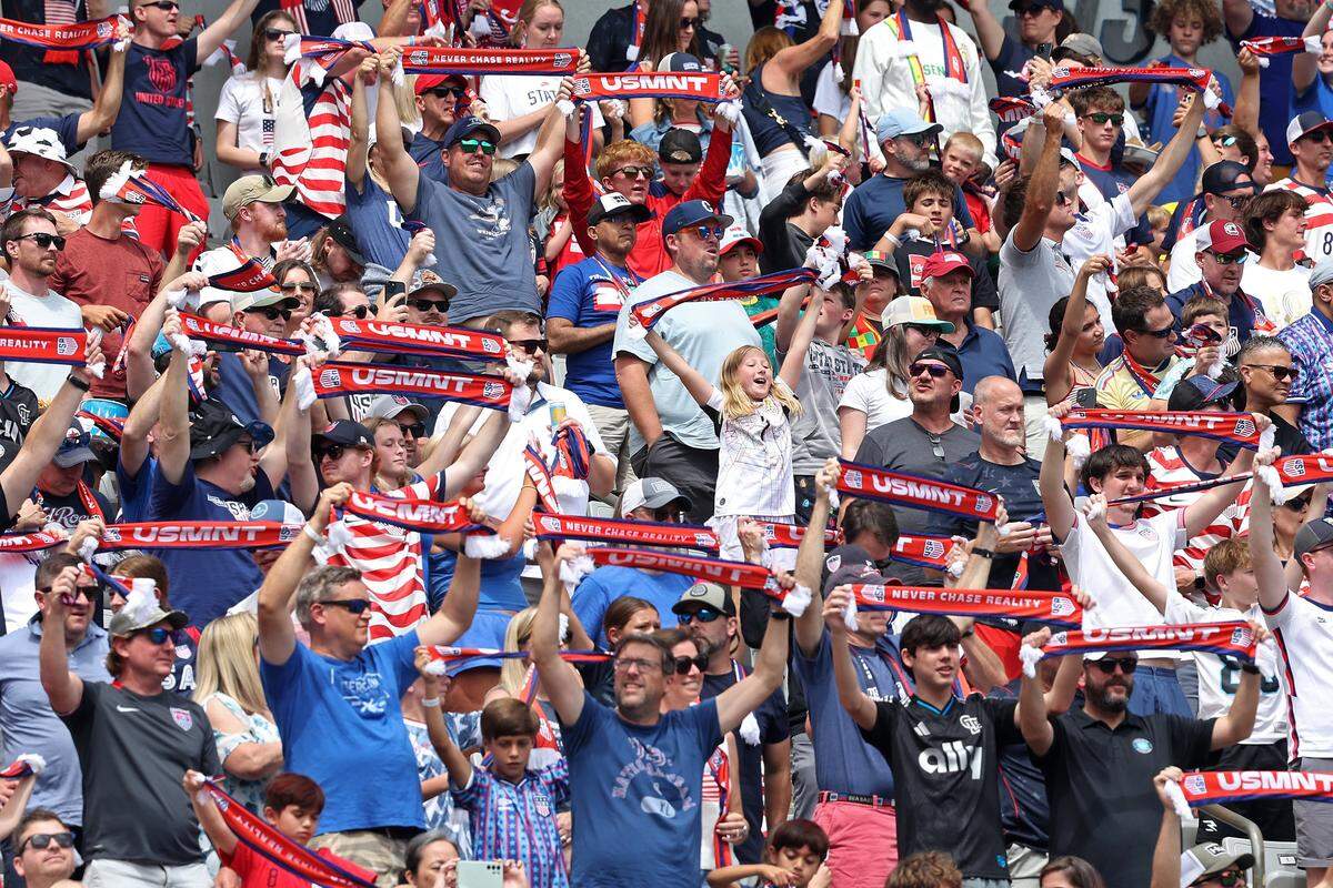USMNT fans hold their scarves high as the team prepares to play Senegal on Sunday, May 31, 2026 at Bank of America Stadium in Charlotte, NC. USMNT defeated Senegal 3-2.