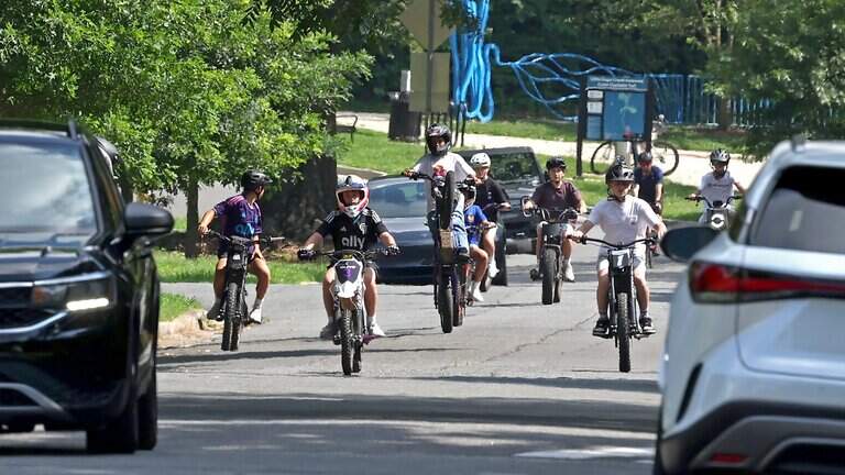 Charlotte council tells CMPD to draft new rules for e-bikes ‘whizzing around’ city