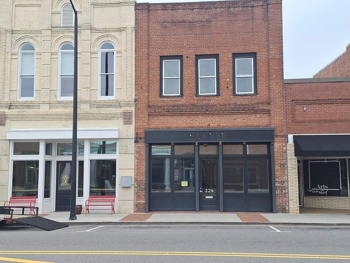 The owner of the middle building in this picture plans to add second-story apartments and a penthouse apartment on a new third-floor. The penthouse would be the first in the historic downtown Mooresville Main Street business district, town officials said.