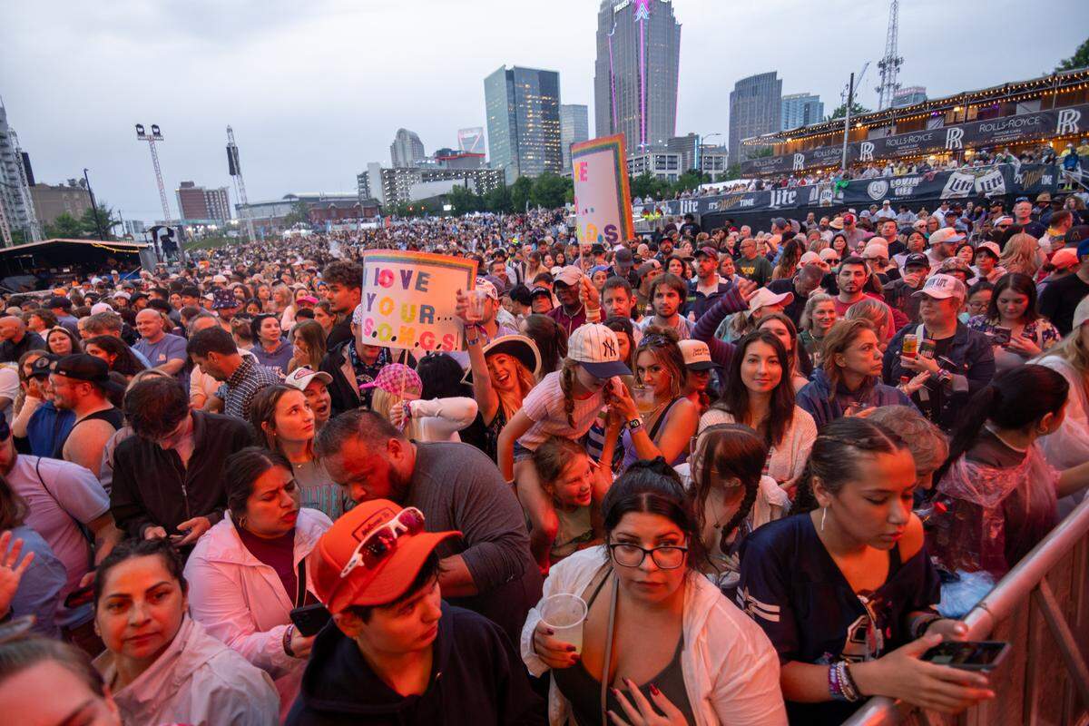Fans at Lovin’ Life Music Fest.