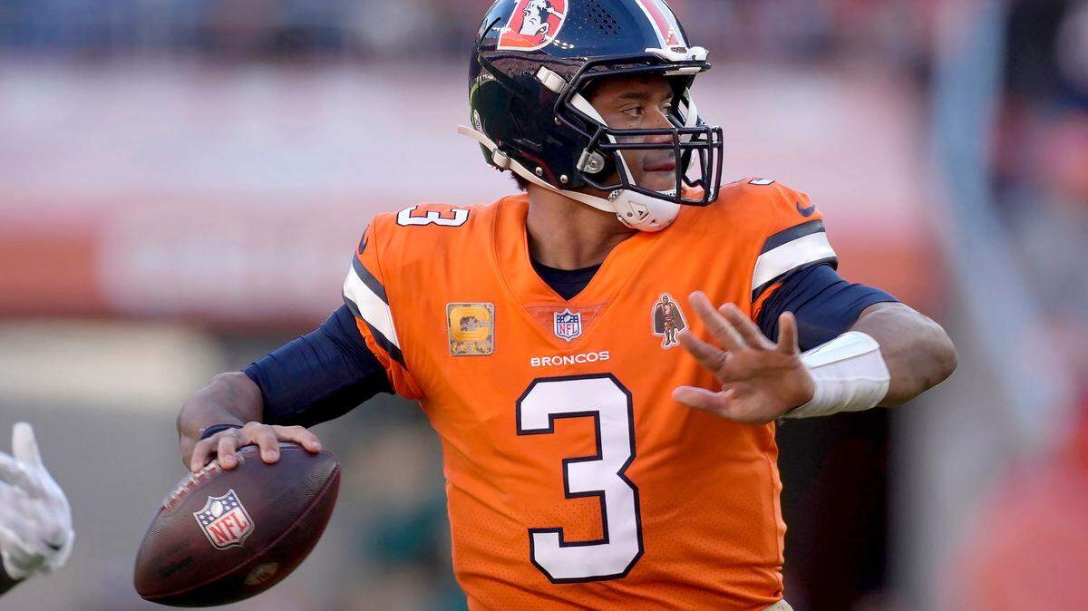 Denver Broncos quarterback Russell Wilson (3) passes against the Las Vegas Raiders during the first half of an NFL football game in Denver, Sunday, Nov. 20, 2022. (AP Photo/David Zalubowski)