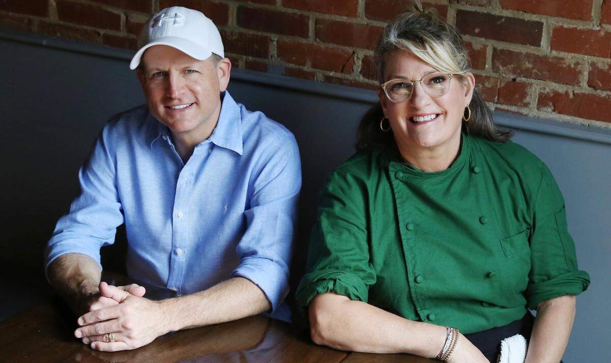 Robert Maynard, CEO of Won Life Holdings and co-founder and CEO of Famous Toastery, and chef Jen Brulé teamed up to transform Davidson Ice House into Hot Mess.