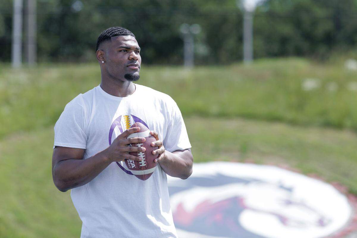 Former Mallard Creek high school All-American Trent Simpson is now a NFL player with the Ravens. Saturday, Simpson held a free camp for youth at his alma mater