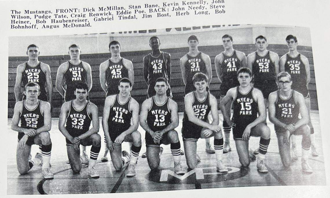 Myers Park’s 1966 boys basketball team that reached the NCHSAA state championship game