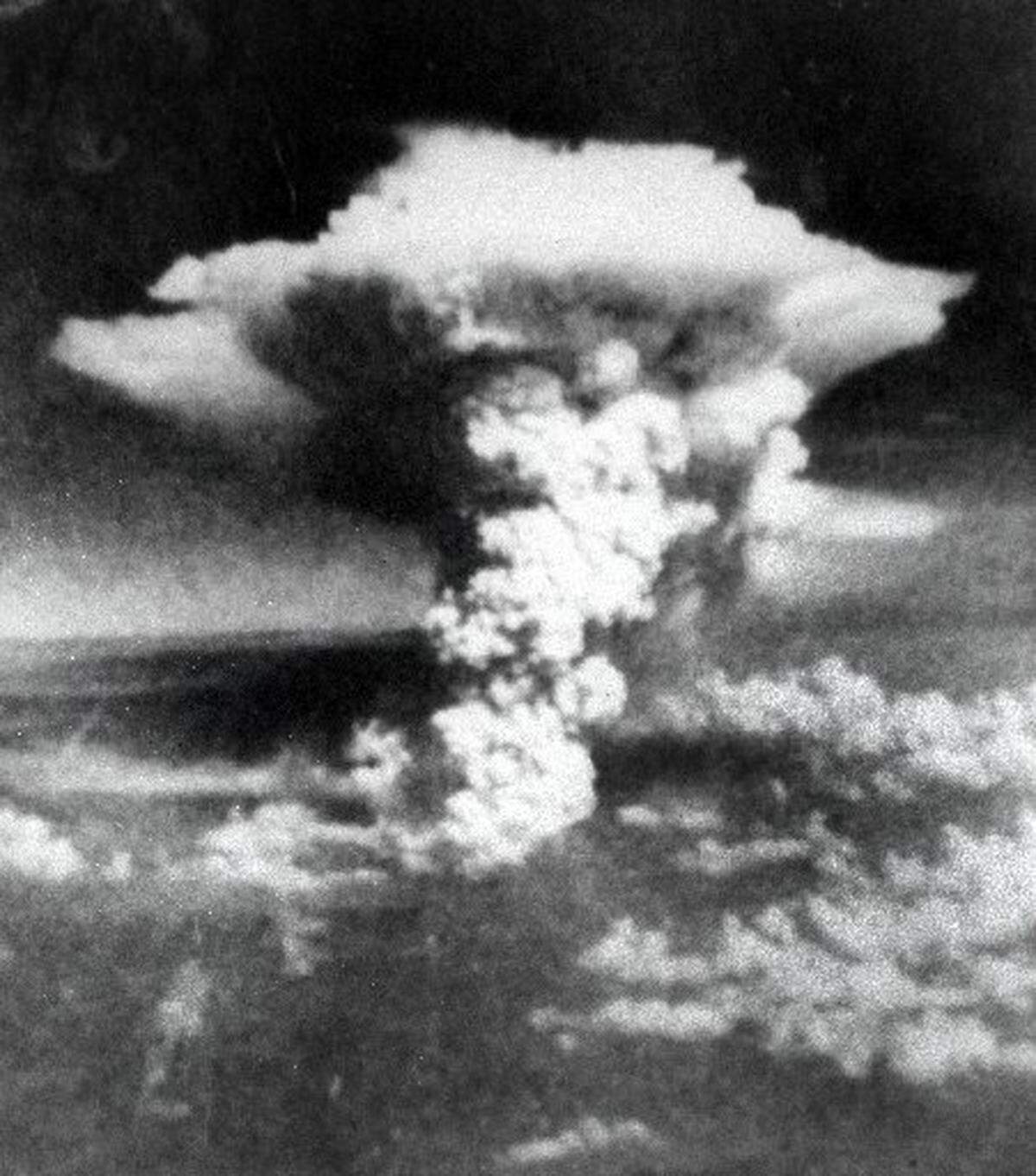 The explosion in Hiroshima killed 80,000 people instantly.