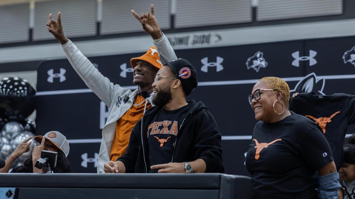 Hough football’s Samari Matthews, top NC cornerback, makes college choice