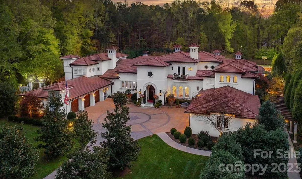 8371 Providence Rd., Charlotte, NC 28277