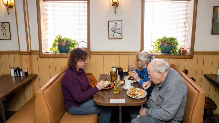 ‘Magical little place’ Kopper Kettle has served Southern comfort food for 50+ years