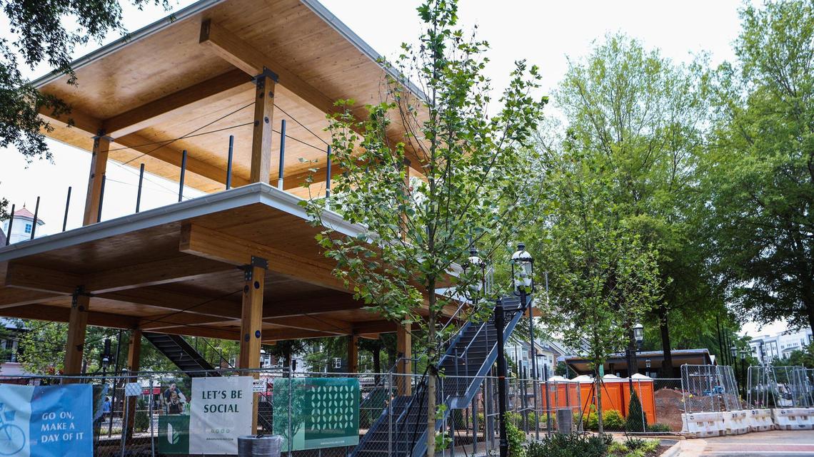 The Parkway at Birkdale Village in Huntersville will have three standalone “jewel boxes” that are floor-to-ceiling 1,200-square-foot buildings for retail and food and beverage. One of the buildings has a rooftop space.