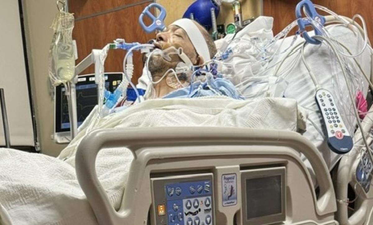 Kelvis Reid, photographed while receiving treatment at Atrium Health’s Sanger Heart & Vascular Institute in Charlotte, as he tried to recover enough to receive the organ transplants.