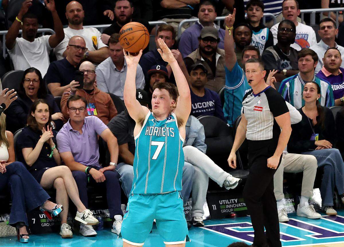Charlotte Hornets forward Kon Knueppel releases a 3-point shot on April 2. 