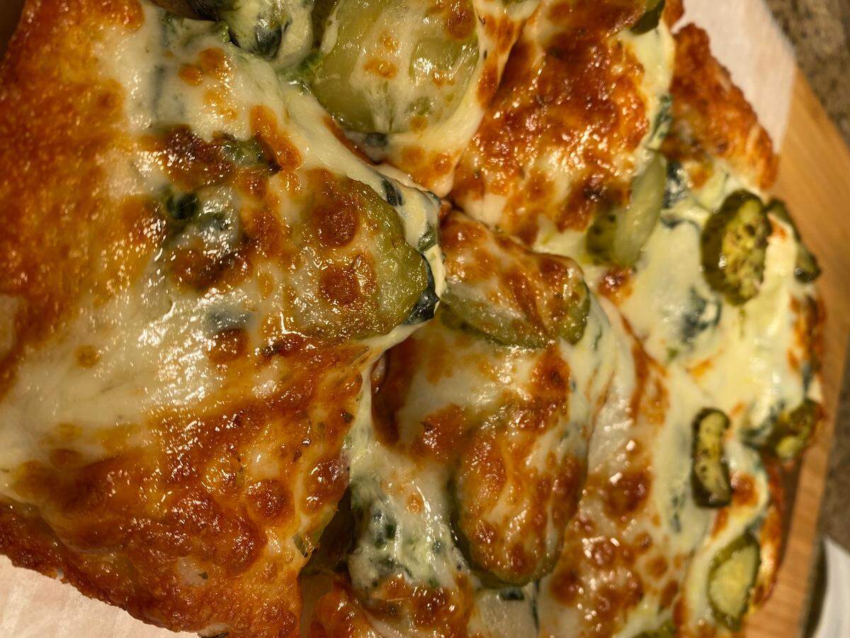 Pet Piv’s Close Talker pizza.