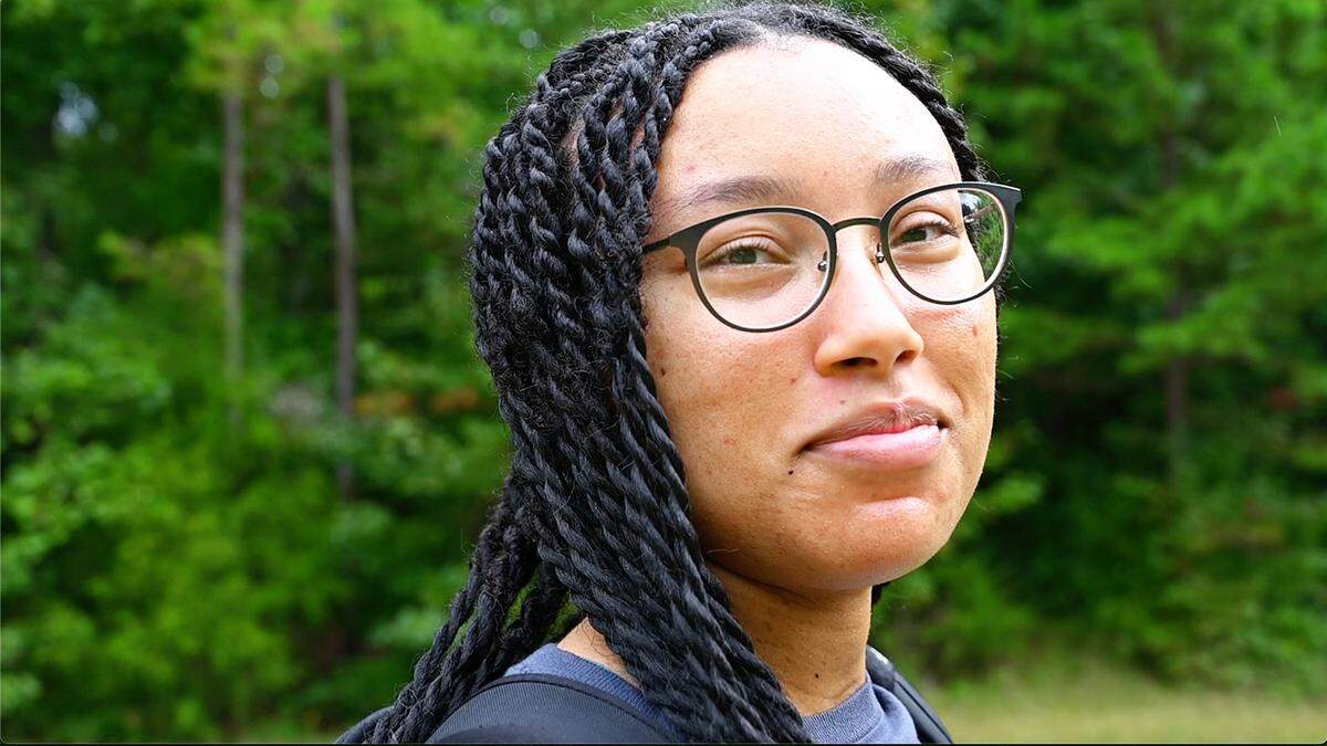 Naya Davis, a 24-year-old hiker with the “Black Girls Do Hike” group, moved to Charlotte, N.C. about a year ago. Although she embraces her identity as a “cat lady,” she acknowledges the necessity of a sense of community, getting out more, and meeting new people.