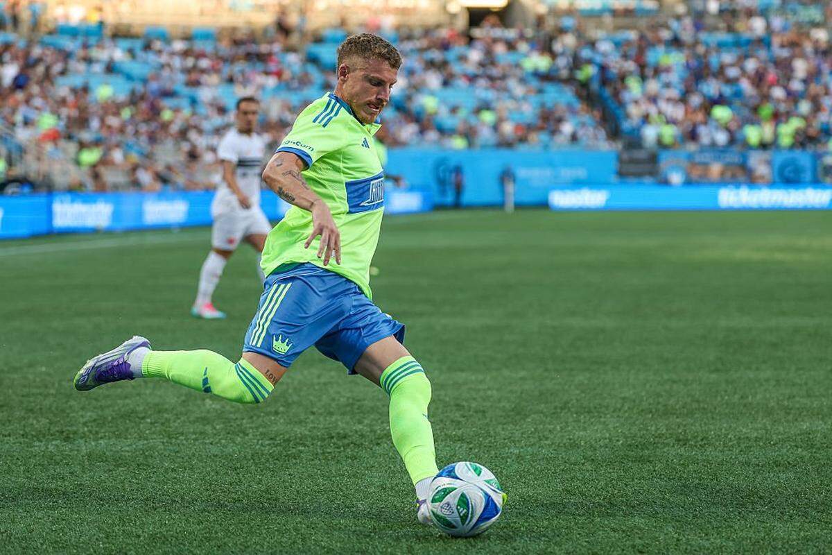 CHARLOTTE, NORTH CAROLINA - JULY 16: Pep Biel #16 of Charlotte FC kicks the ball during the first half against the D.C. United at Bank of America Stadium on July 16, 2025 in Charlotte, North Carolina. (Photo by David Jensen/Getty Images)