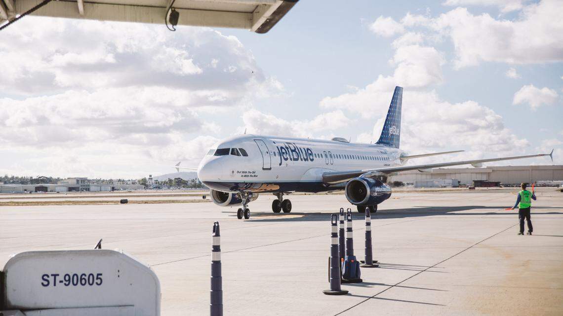JetBlue returns to Charlotte airport, as Spirit collapse prompts more airline moves