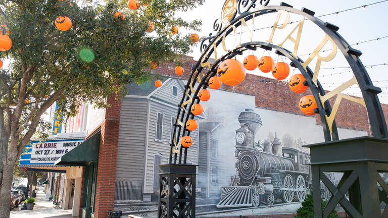 SC city spent nearly $500 thousand on decorations to lure tourists. Did it work?