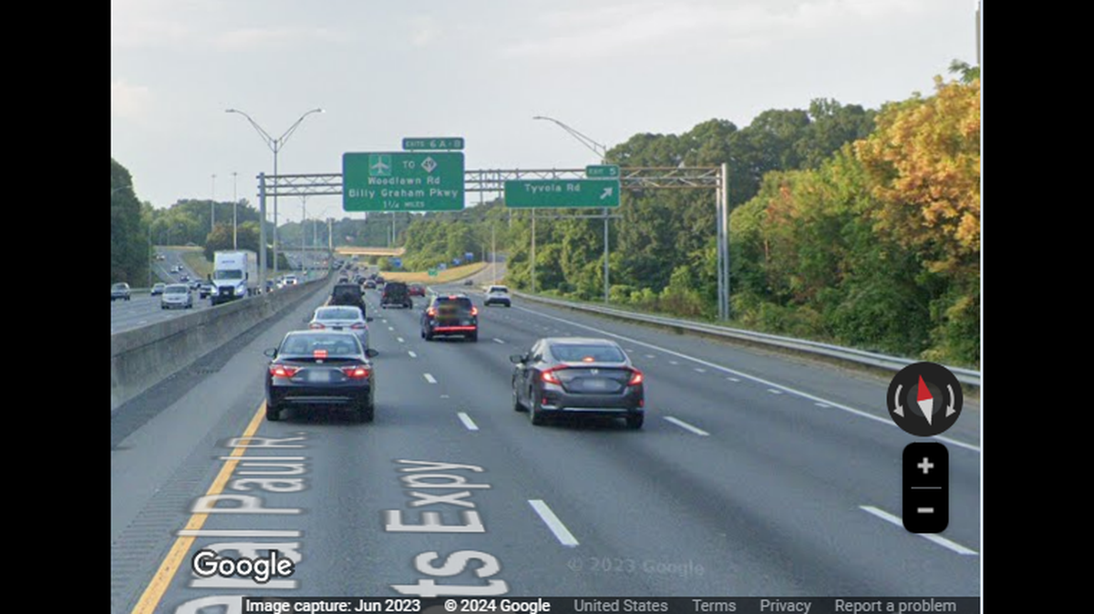 A suspected carjacker died during crash while trying to elude police during a chase on Interstate 77 in Charlotte, according to police.