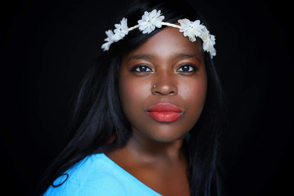 Jennifer Wiggins began studying music at an early age while growing up in Florence, South Carolina.