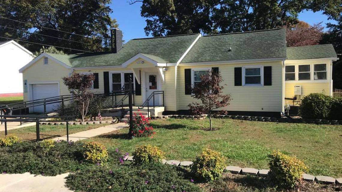 Scott Blackwood, who has longtime ties to both food and music in the area, has bought the former Pearlee & Cille’s in Belmont and plans a restaurant that will be called The Bottle Tree.