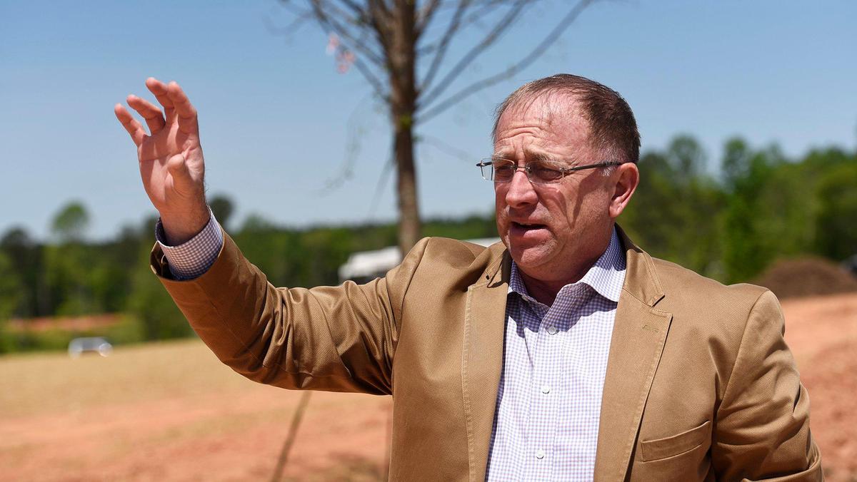 Rainer Ficken, senior managing director of The River District development, talked about the amenities of the development including 500 acres of preserved green space. The district’s attention to the environment has earned it a One Planet Living designation.