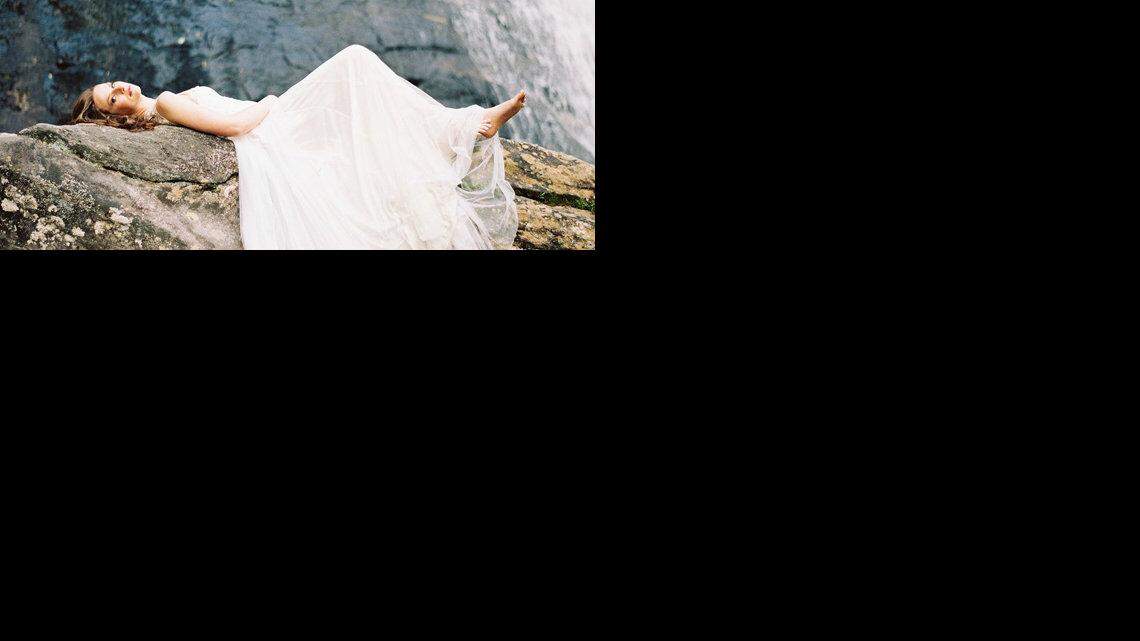 Take a Look! Inside the Carolina Bride Book