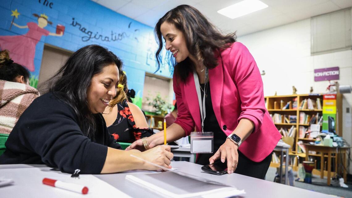 ‘I know how you feel.’ As Hispanic numbers grow, Hidden Valley school hosts ESL classes
