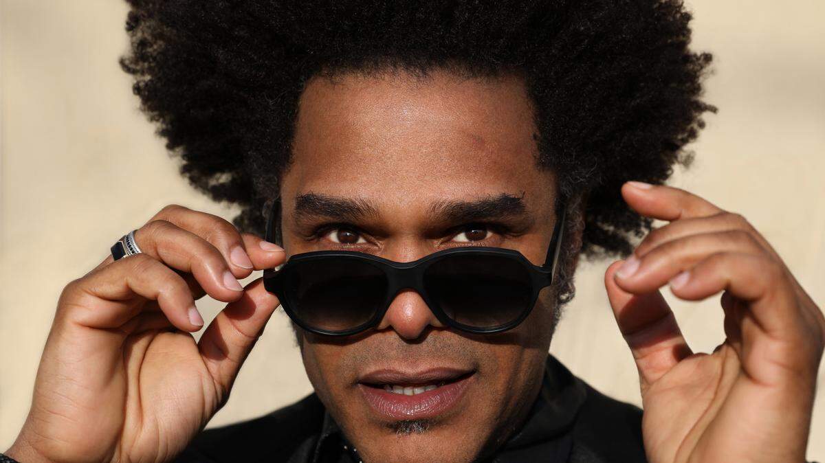 Maxwell, one of the leading voices of the ’90s neo-soul movement, is scheduled to arrive at Spectrum Center in uptown Charlotte next Thursday night.