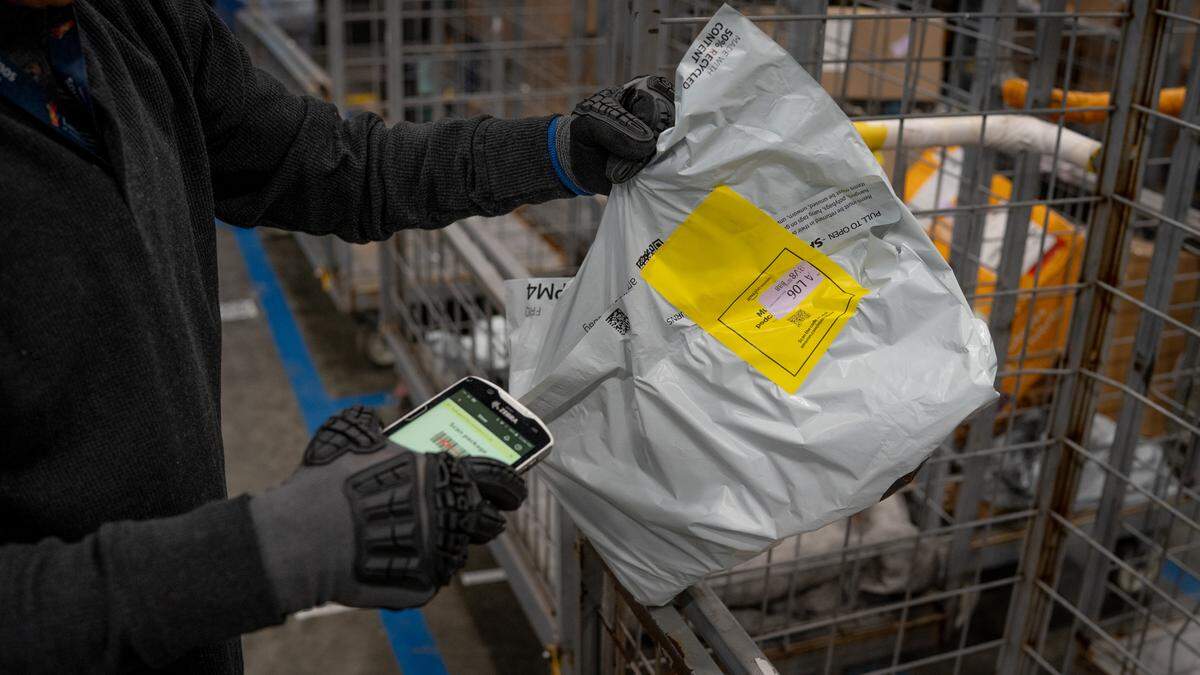 Over 90,000 Amazon orders can now be delivered in one hour and three hours in some areas of Charlotte for a fee as part of a nationwide rollout.