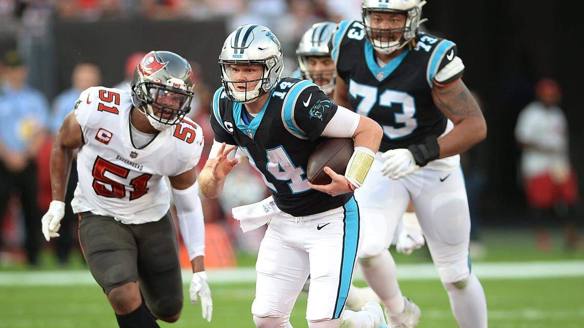 Panthers-Buccaneers live updates: Tom Brady, Tampa Bay shred Carolina in season finale