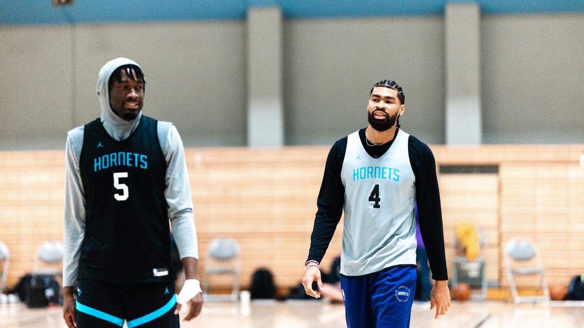 Charlotte Hornets’ Mark Williams (left) and Nick Richards during practice at UCLA on Thursday after their game against the Los Angeles Lakers was postponed.