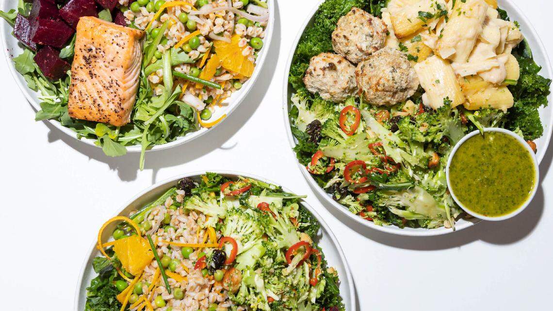 Chicago-based FARE focuses on bowls with grains, vegetables and protein.