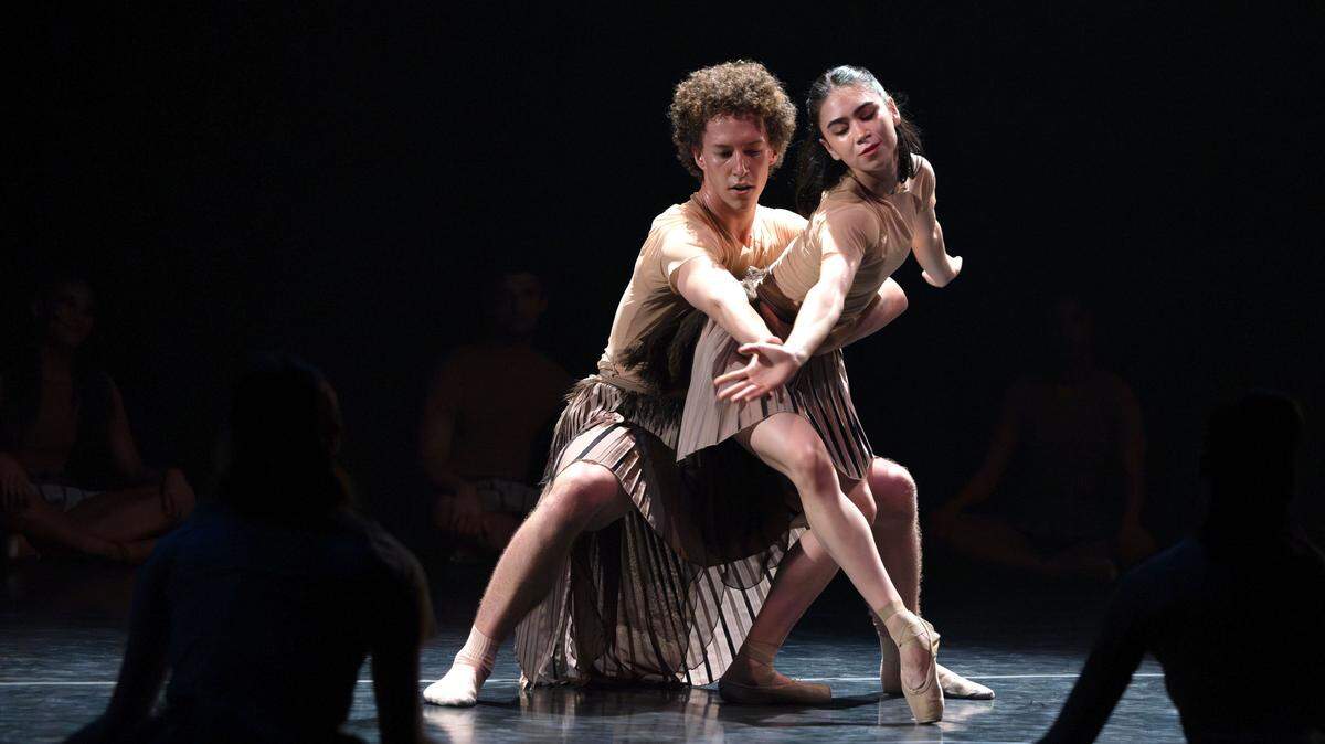 Charlotte Ballet’s new season offers eclectic mix of returning favorites and premiers