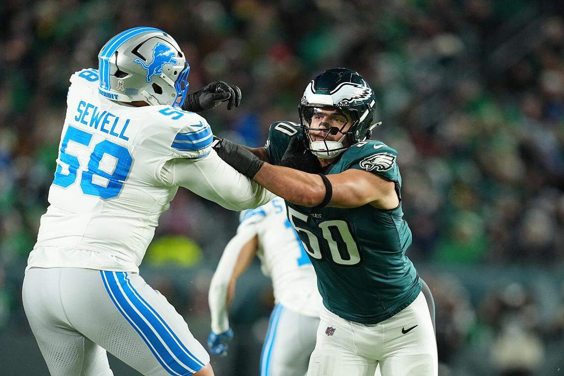 Philadelphia Eagles linebacker Jaelan Phillips works against Detroit Lions offensive tackle Penei Sewell during a 2025 game at Lincoln Financial Field in Philadelphia.