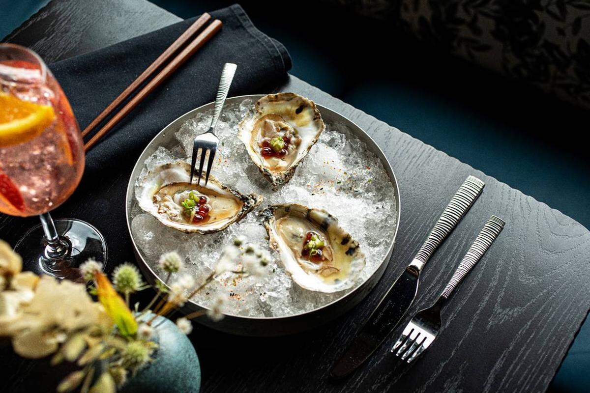Visit Mizu on Tuesdays and Thursdays for happy hour specials on shareable dishes.