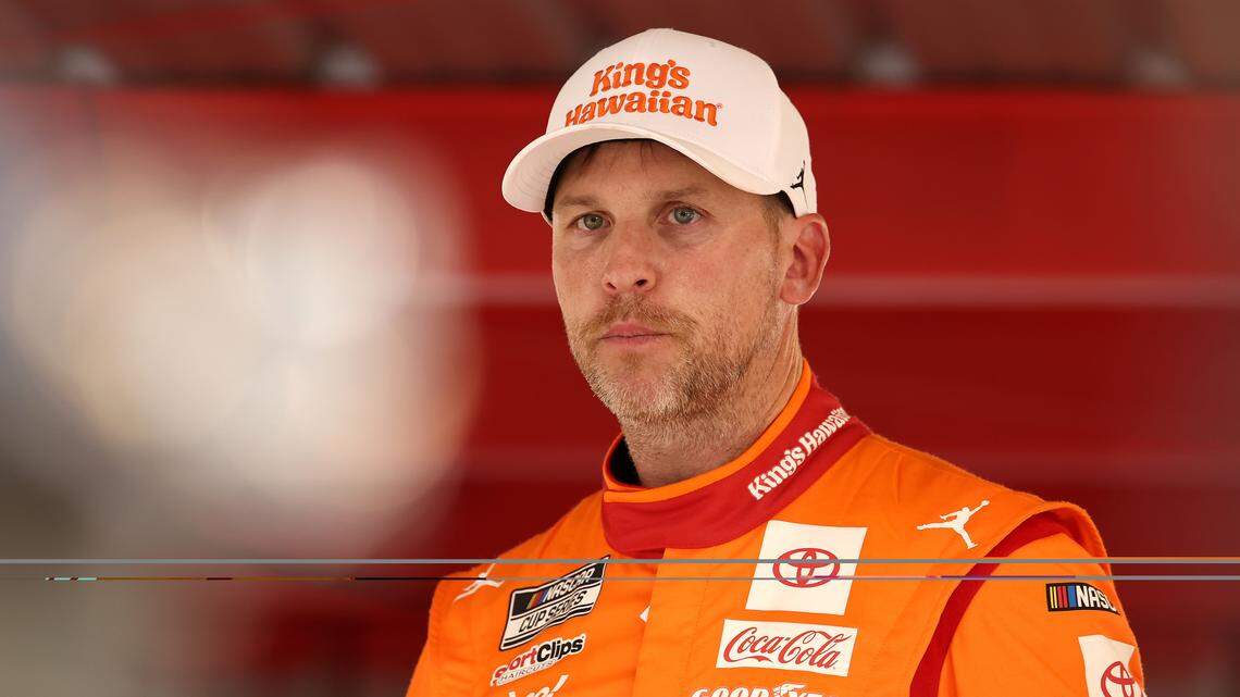 Denny Hamlin makes first public comments since fire killed his dad, injured his mom