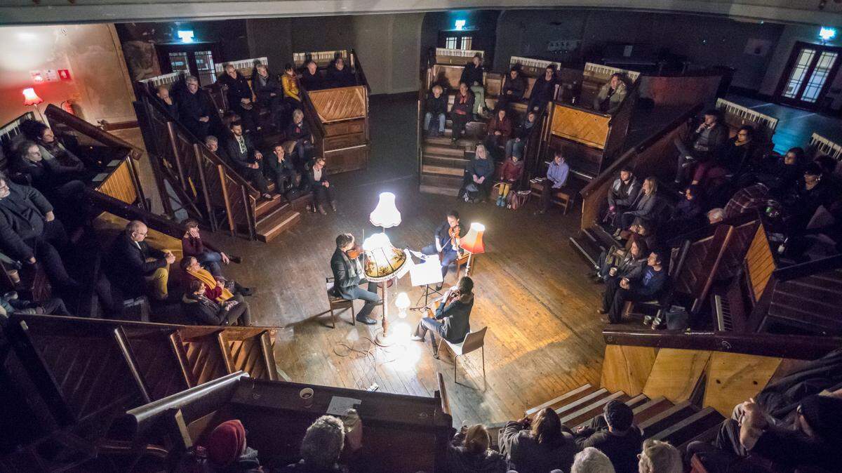 Hebrides Ensemble plays in a Pianodrome.