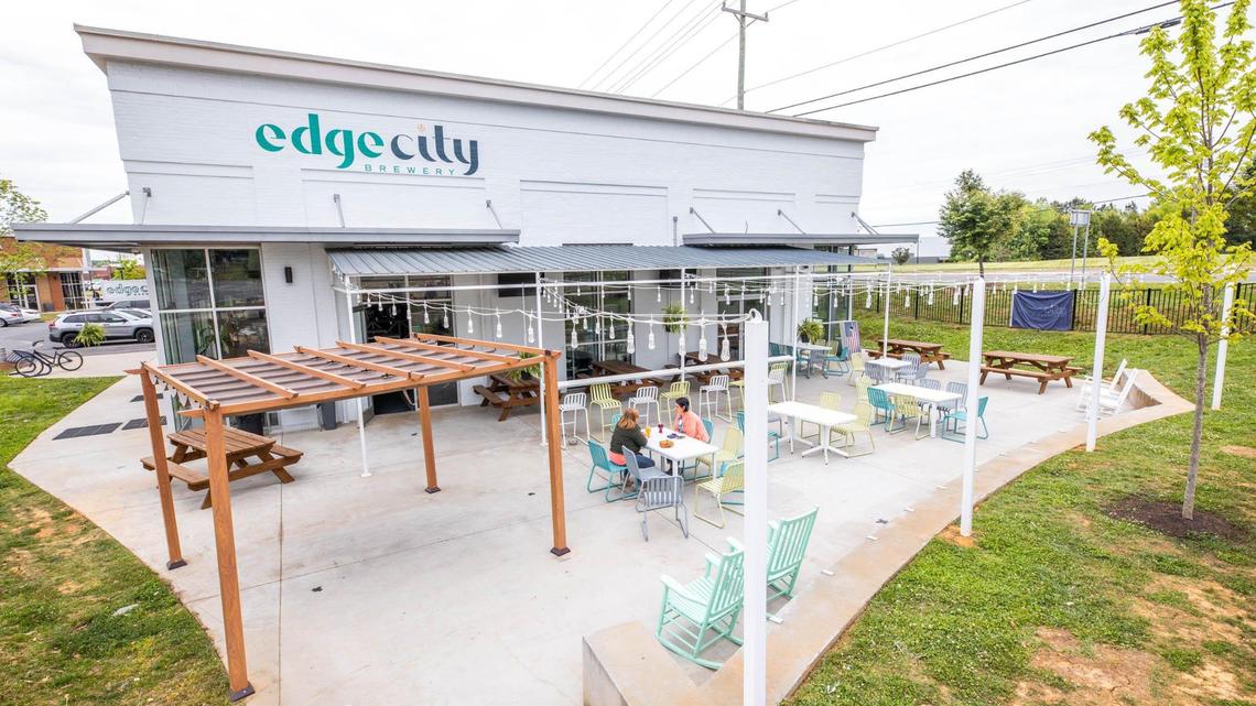 The 2021 ultimate guide to patios in Charlotte: MoRA/Oakhurst edition