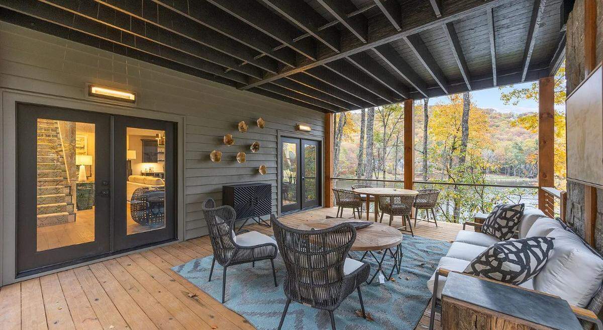Many rooms in the home look out to Lake Cardinal. 