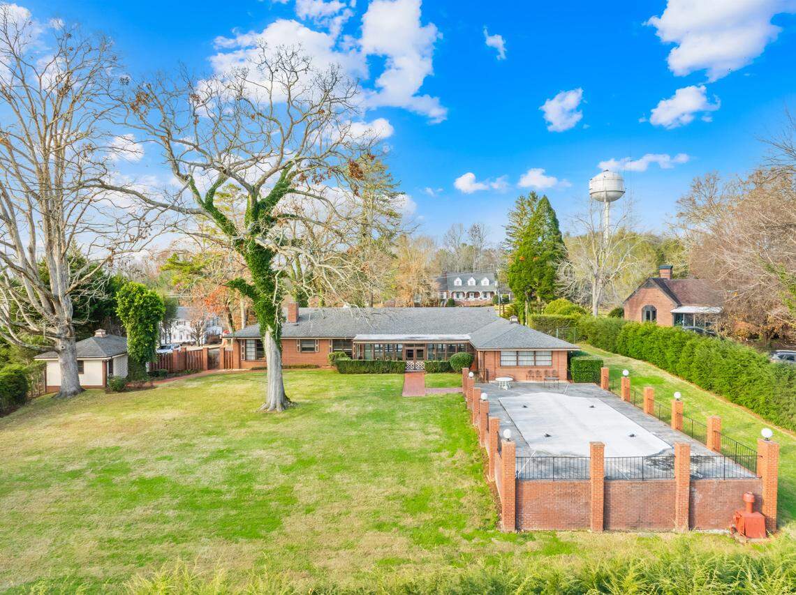 503 Finley Ave, North Wilkesboro, NC 28659