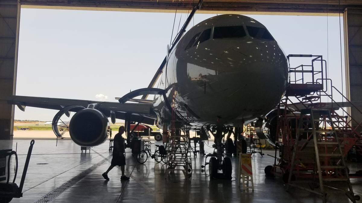American Airlines is adding more than 100 aircraft maintenance technician jobs at Charlotte Douglas International Airport, and about 400 similar jobs in Tulsa, Oklahoma, and Pittsburgh.