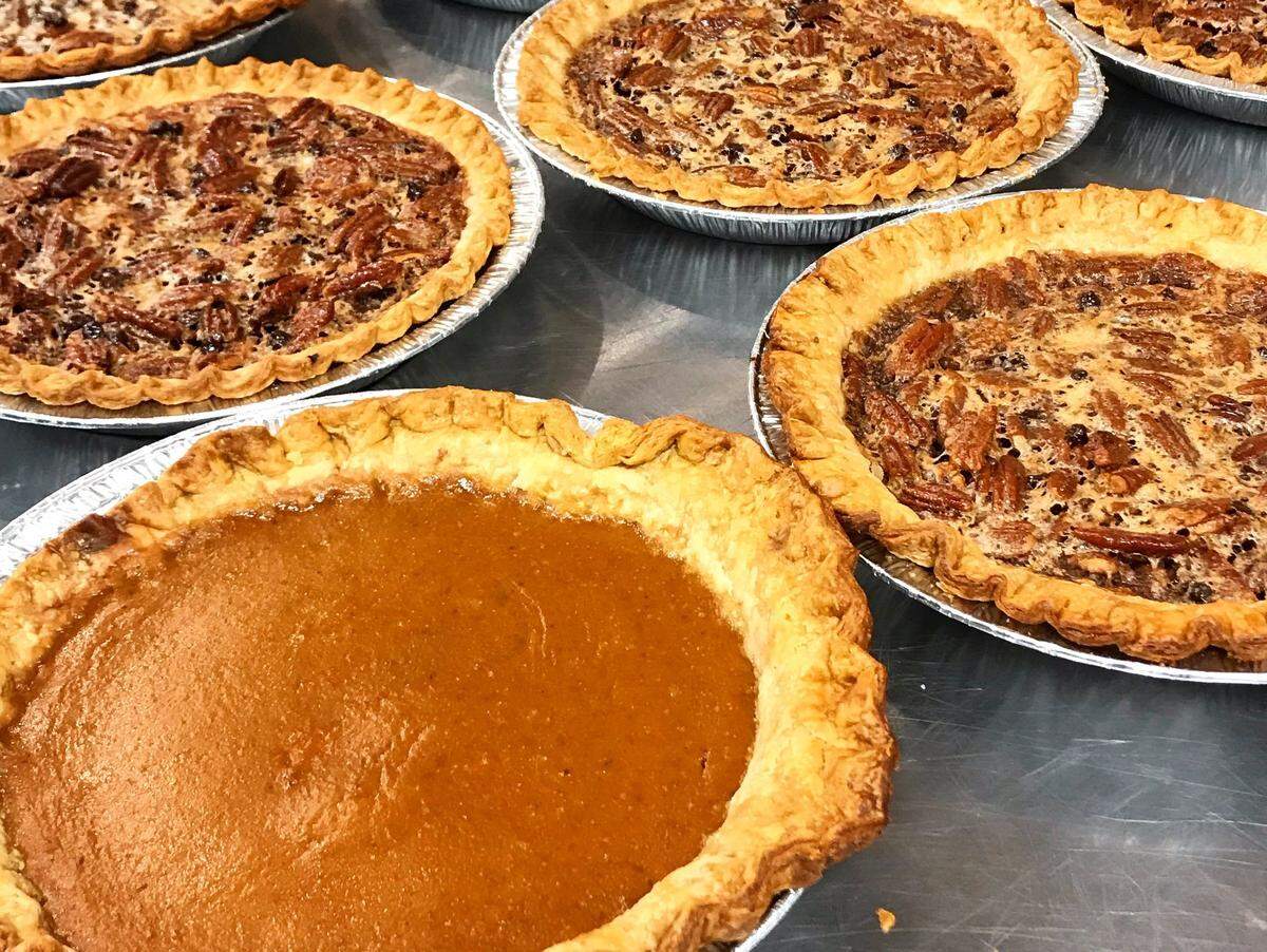 Chef Alyssa’s Kitchen will offer both pecan and pumpkin pies for Thanksgiving.