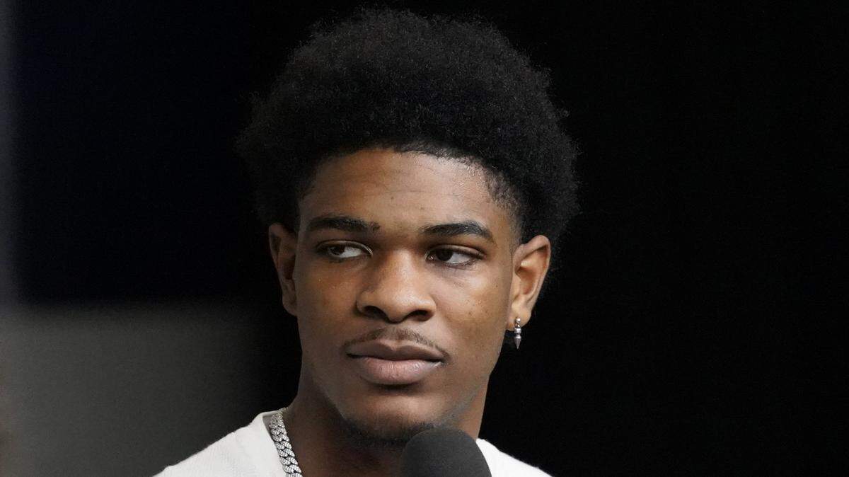 Scoot Henderson talks to the media during the 2023 NBA Draft Combine at Wintrust Arena on Wednesday.