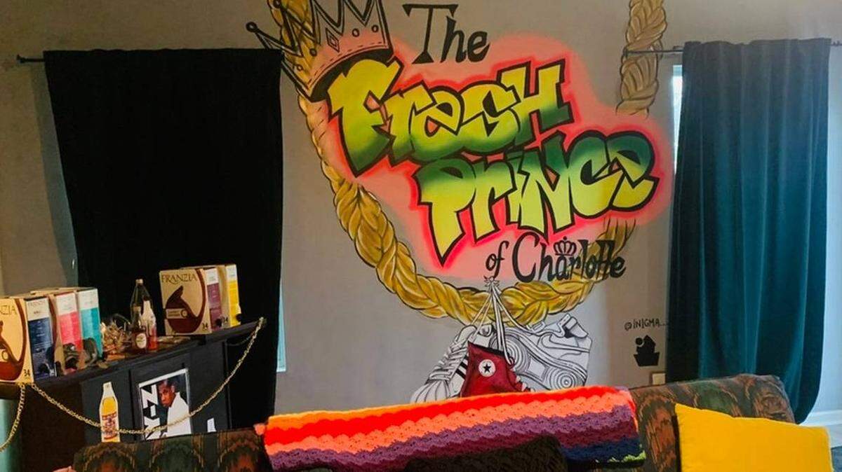 Get a photo by ‘90s-inspired art, such as this now-famous mural from Inigma Productions.