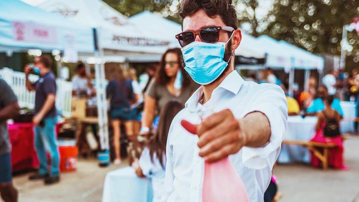 The South End Wine & Hops Fest will feature live music.