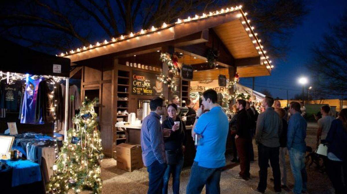 The Olde Mecklenburg Brewery hosts an annual Weihnachtsmarkt.