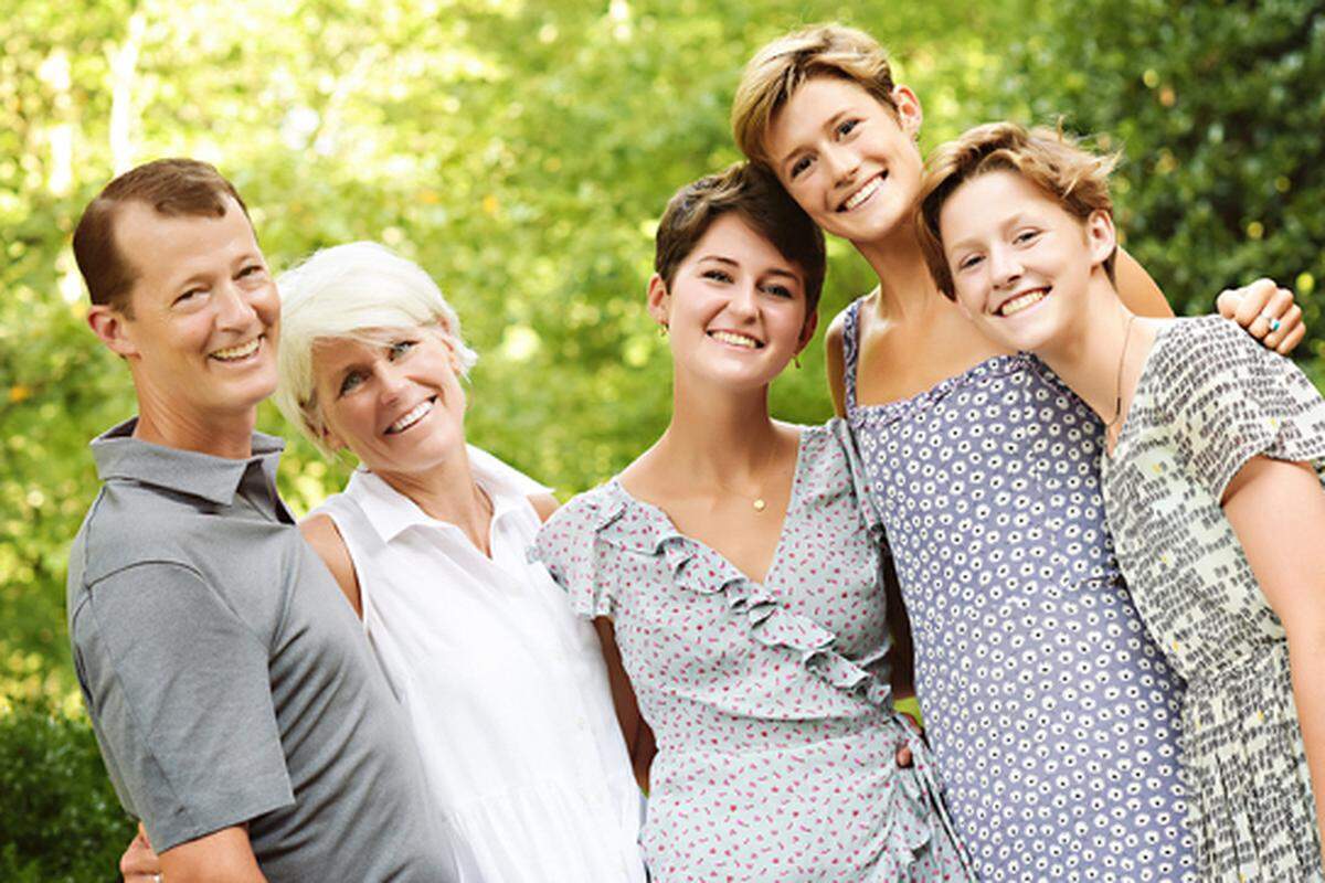 The Sasz family, from left: Steve Sasz, Nancy Sasz, Patsy Sasz, Sally Sasz and Lulu Sasz.