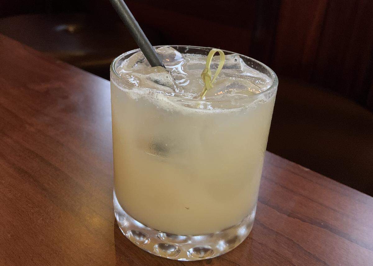 On Tuesday, house cocktails at Carpe Diem are 1/3 off.&nbsp;