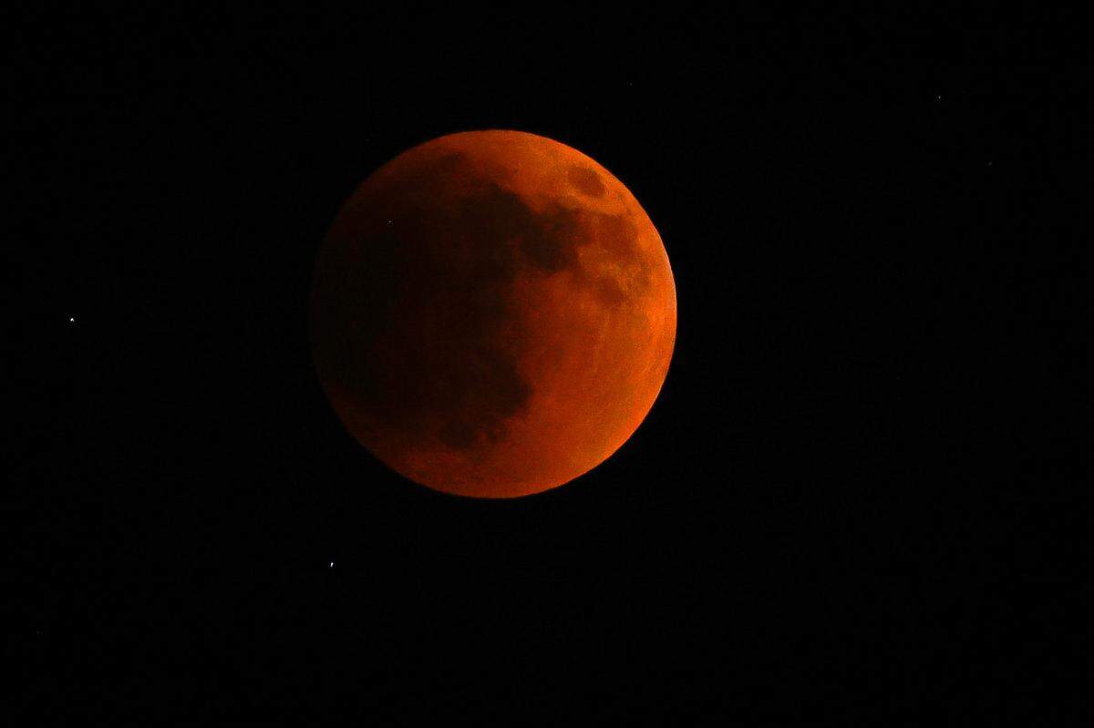 The eclipse of the blood moon starts at 10:27 p.m and totally eclipse at 12:11am as seen in Charlotte Sunday night.
