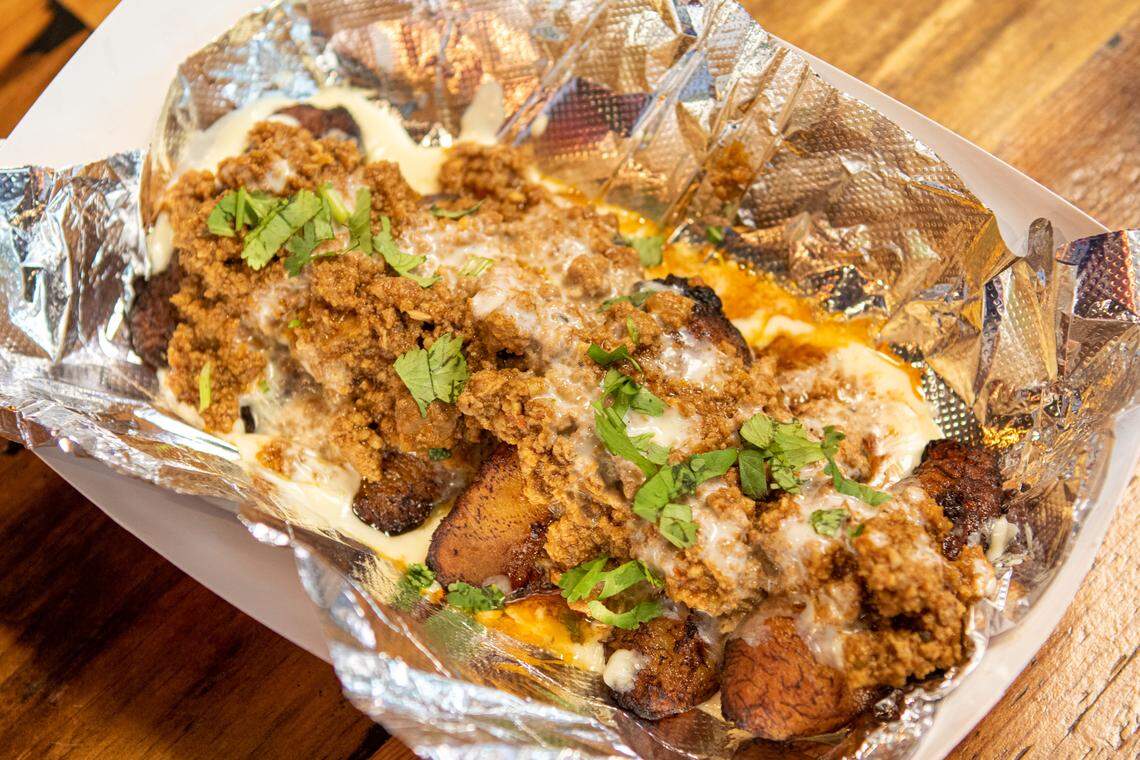 Sabor’s Platano con Carne.